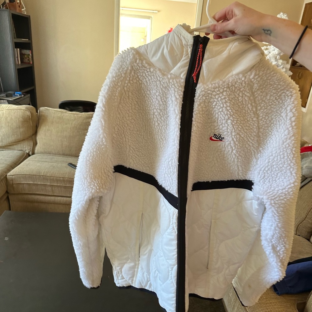 Nike jacket size large very warm